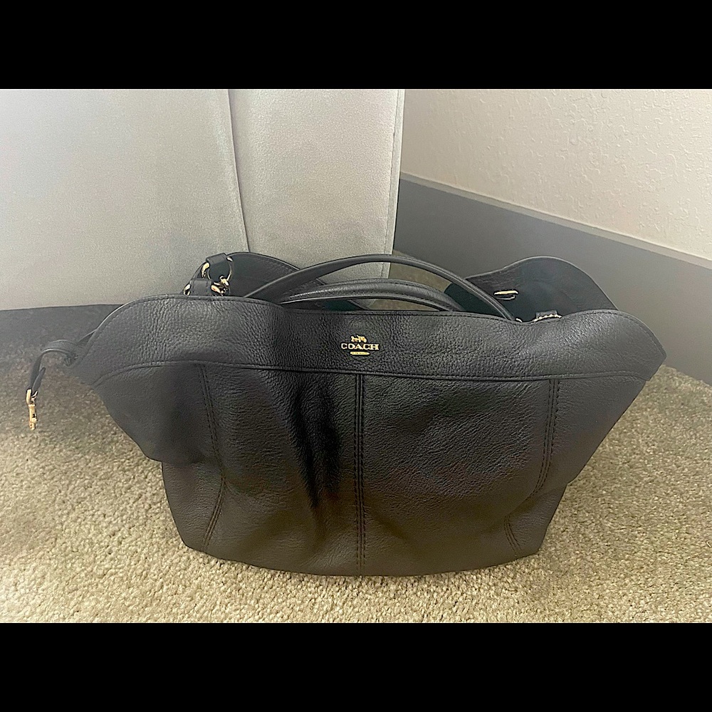 Beautiful Coach bag! Excellent condition!